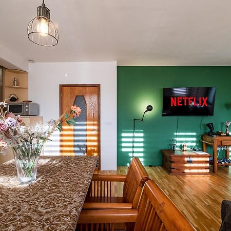 Roman Thermae 2Bdrm Sunny Apartment Warna Zewnętrze zdjęcie
